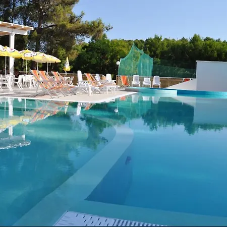 Charming In With Shared Pool 40 M² Apartment Vieste