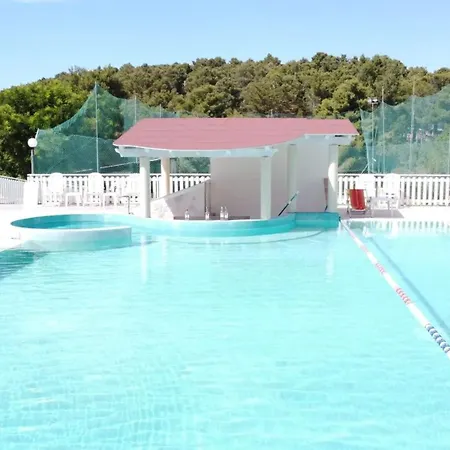 Charming In With Shared Pool 40 M² Vieste