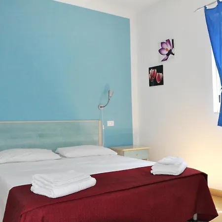Charming In With Shared Pool 40 M² Vieste